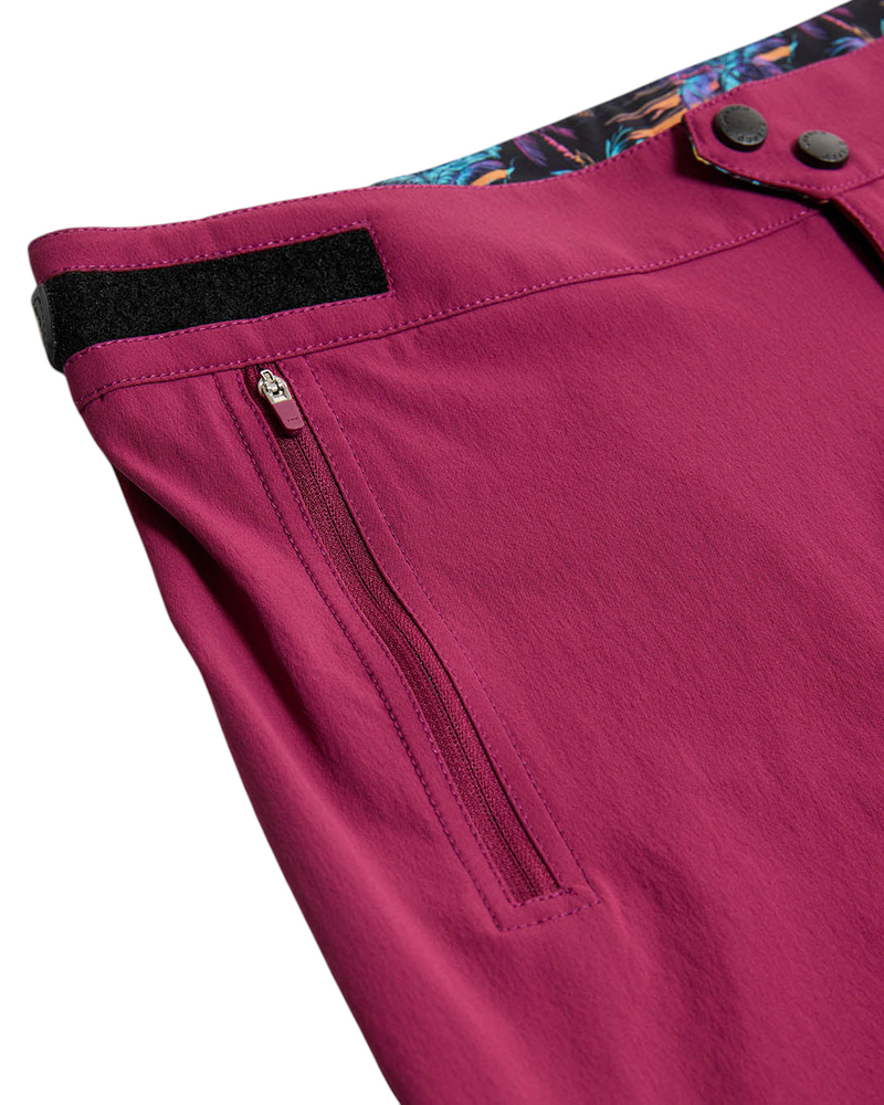 Dharco Womens Gravity Shorts