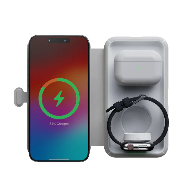 Xtorm Foldable Wireless Travel Charger 3-in-1